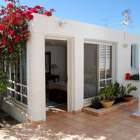 Sunny Garden Studio Hotel Nikosia Bagian luar foto