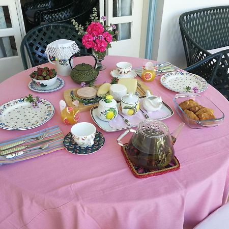 Sunny Garden Studio Hotel Nikosia Bagian luar foto